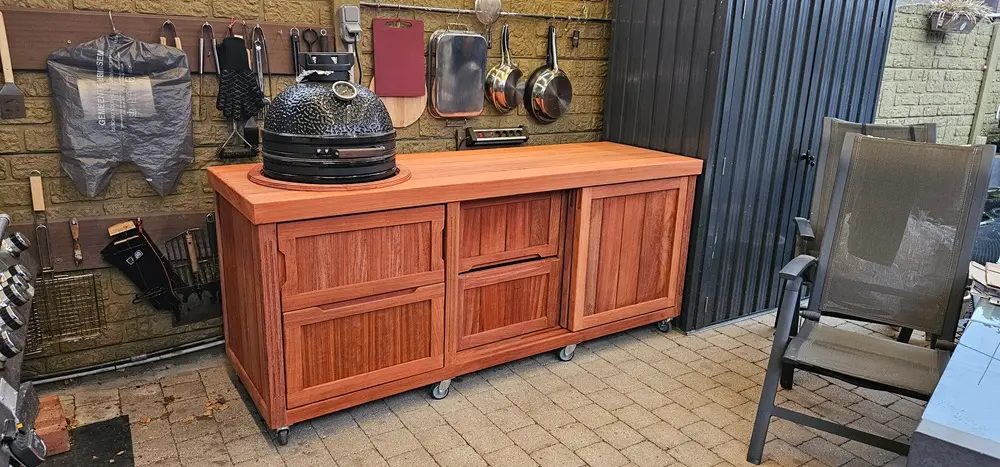 Buitenkeuken in padouk